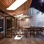 B55 Hotel