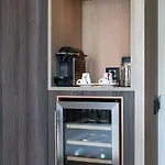 B55 Hotel 4*