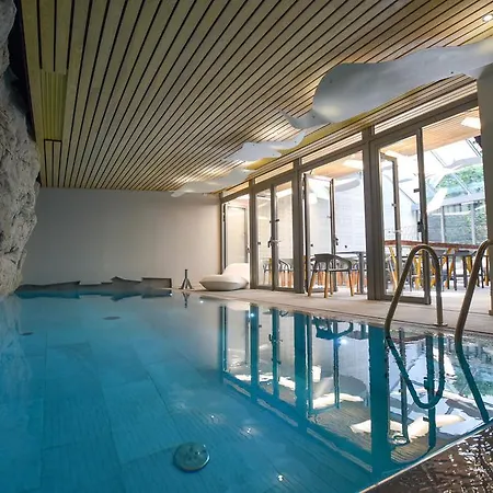 B55 Hotell 4*