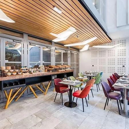 Hotel B55 Paris