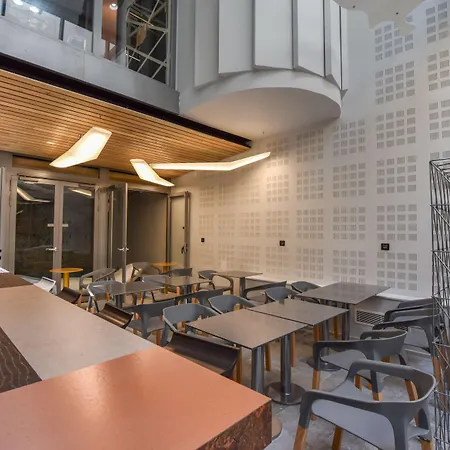 Otel B55 Paris