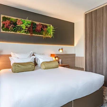 B55 Otel 4*