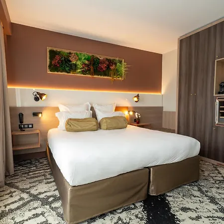 B55 Hotel 4*