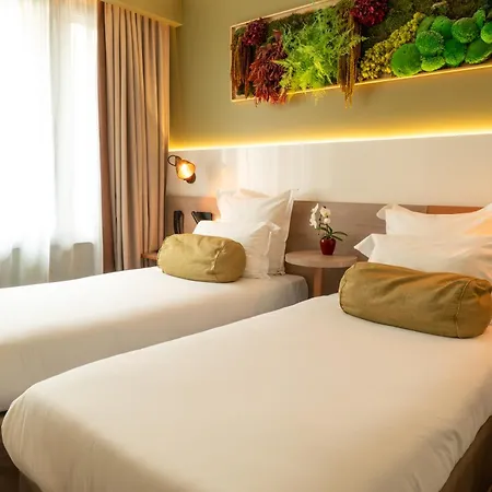 Hotel B55 Paris