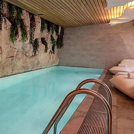 B55 Hotel Paris