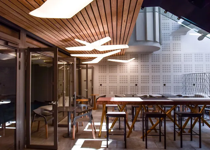 B55 Hotel