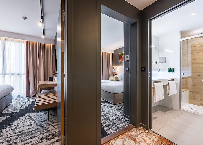 Hotel B55 Paris