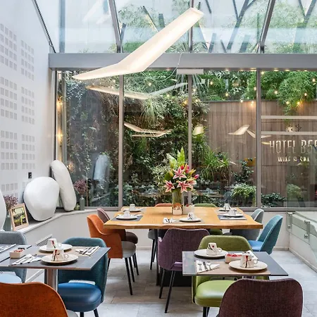B55 Hotel París
