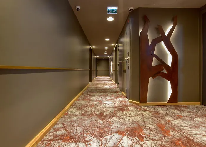 Hotel B55 Paris